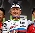 Ongezien: Evenepoel geeft concurrent veeg uit de pan in finale L-B-L