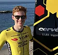 Ploeggenoot Van Aert schittert met wel héél bijzonder surfboard