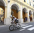 🎥 Mathieu van der Poel duikt op in Italië met nieuwe look