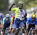 Girmay komt boven in absolute chaos in Torino en wint Tour-rit