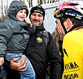 Zoontje Georges zorgt voor ontroerend beeld na zege Van Aert