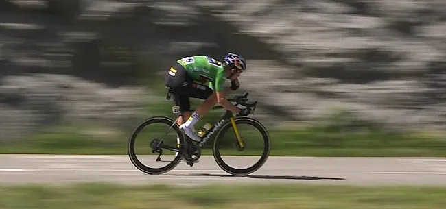 Stuntwerken Van Aert: gelletje pakken aan 80 km/u