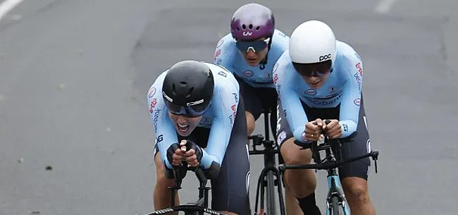 Compleet drama voor Nederland op mixed relay, Zwitserland snelt naar goud