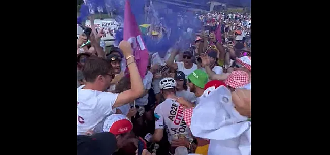 Cosnefroy viert waanzinnig feest met fans op de Joux Plane