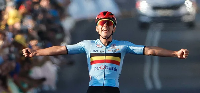 REMCO EVENEPOEL WERELDKAMPIOEN NA MACHTIGE SOLO!