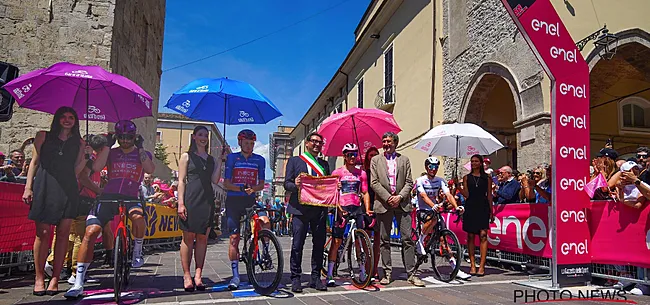 Bizar: Giro wijst bergtrui aan andere renner toe, Almeida weigert jongerentrui