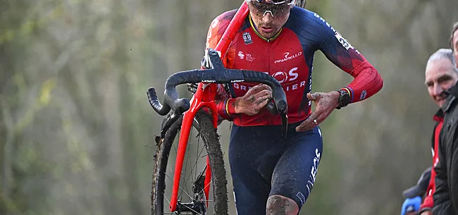 Pidcock wint in Namen eerste cross na indrukwekkende inhaalrace