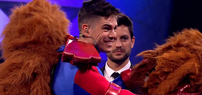 Jawel! Wout van Aert zorgt voor absolute sensatie in Masked Singer