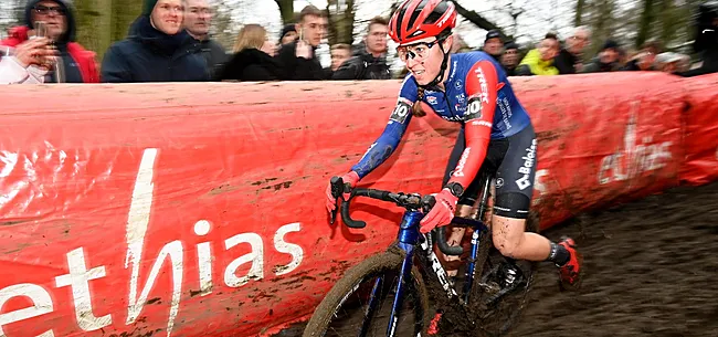 Shirin van Anrooij zegeviert op loodzwaar modderparcours in Gavere