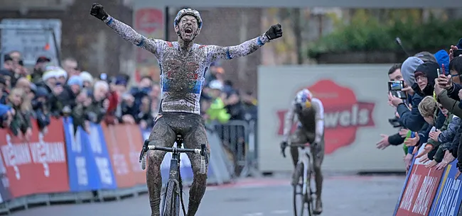 Vanthourenhout verslaat wereldkampioen Pidcock na beklijvend duel