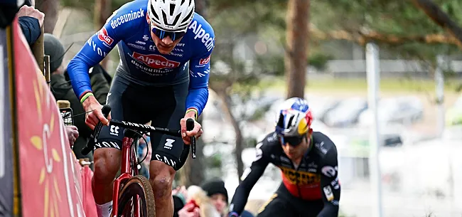 Van der Poel heerst in Herentals na lekke band Van Aert