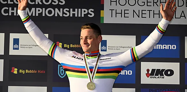 Van der Poel emotioneel na wereldtitel: 'Heel moeilijke periode gekend'