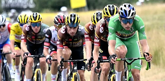 Van Aert slaat wielerwereld wéér met verstomming: 