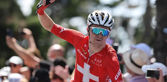 Mauro Schmid triomfeert solo in hitte in Cadel Evans Great Ocean Road Race