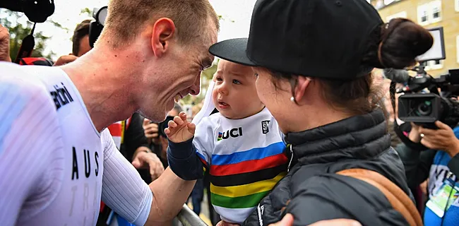 'Echtgenote Rohan Dennis klom op motorkap en werd eindje meegesleurd'