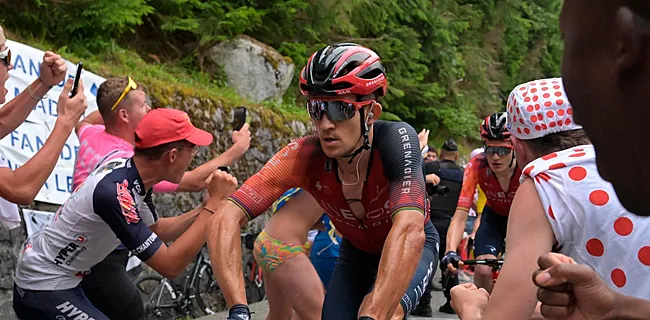 Kwiatkowski knalt als eerste de Grand Colombier op, Van Gils knap tweede!