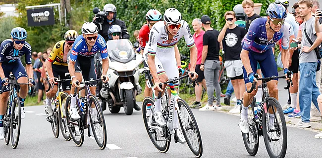 Mathieu van der Poel pakt allereerste zege in de regenboogtrui!