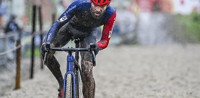 Superieure Nieuwenhuis wint in gietende regen allereerste klassementscross