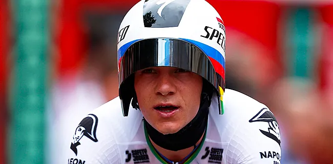 Evenepoel recht de rug na Chrono des Nations en daagt Tarling uit